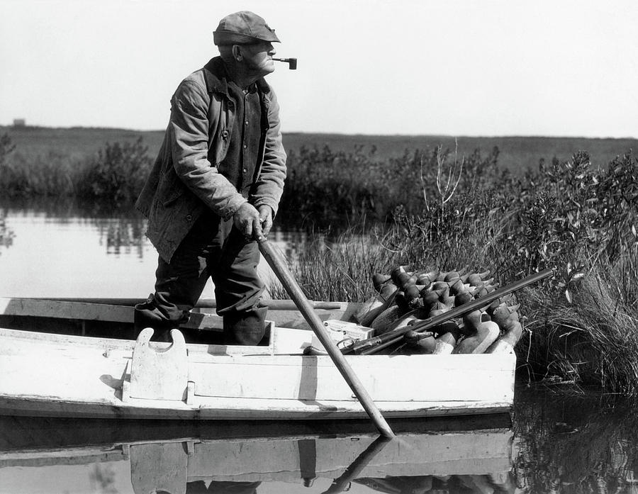 Black And White Photograph - 1920s 1930s Senior Man Duck Hunter by Animal Images