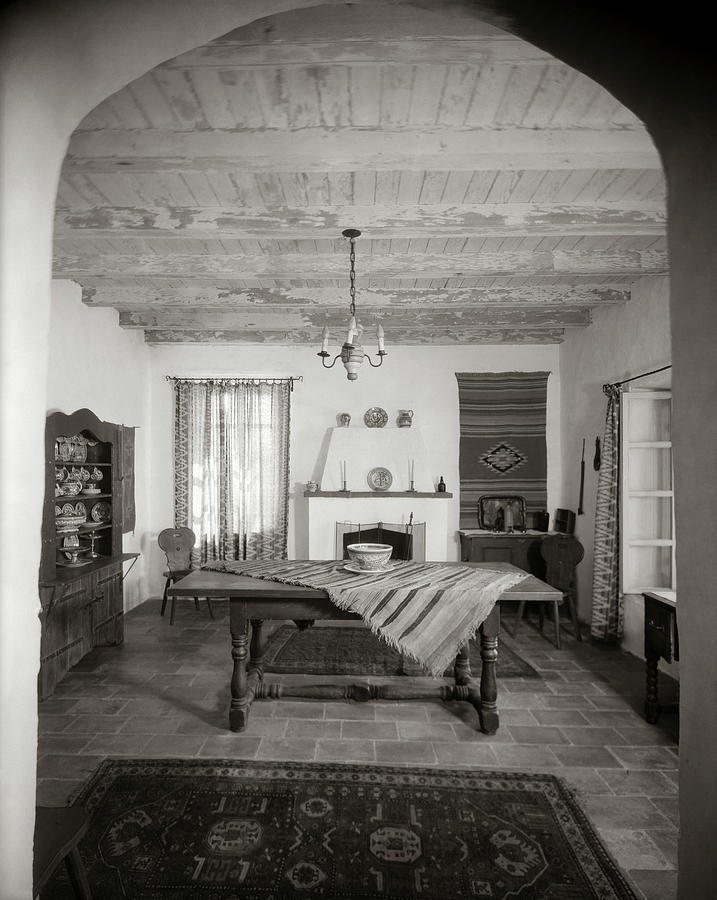 Black And White Photograph - 1920s Interior Mexican Spanish Style by Vintage Images