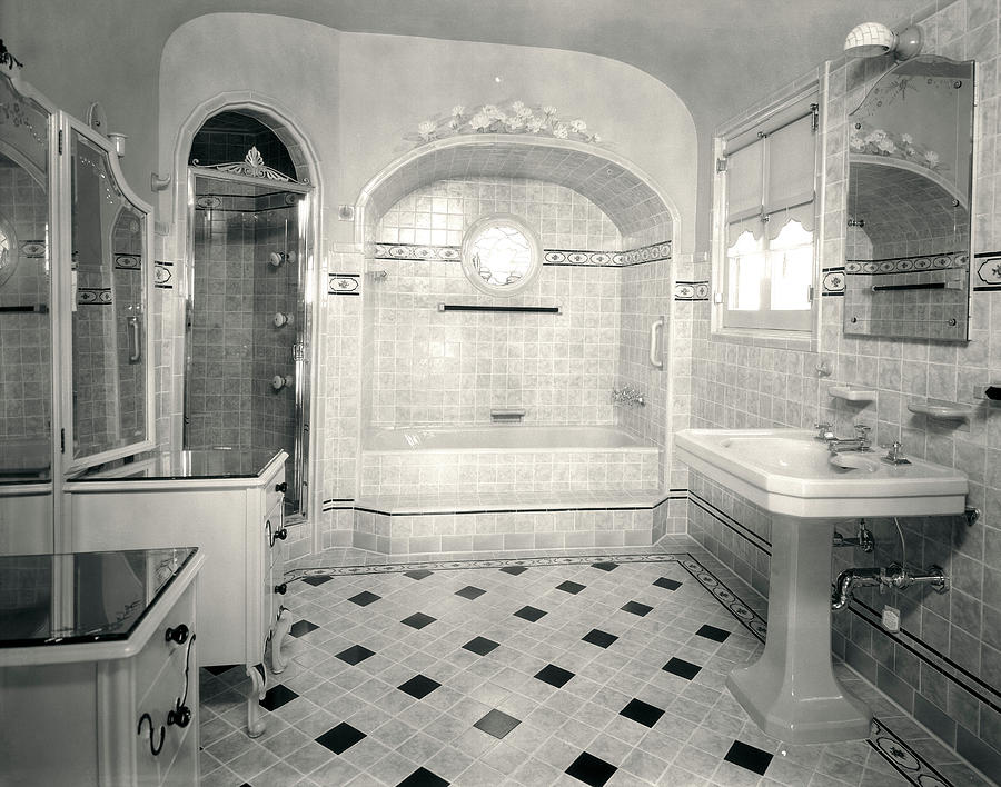 1920s Interior Upscale Tiled Bathroom Photograph by Vintage Images