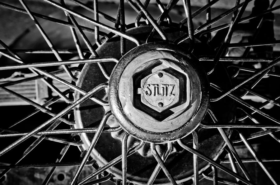1925 Stutz Series 695H Speedway Six Torpedo Tail Speedster Wheel Emblem -0212bw Photograph by Jill Reger