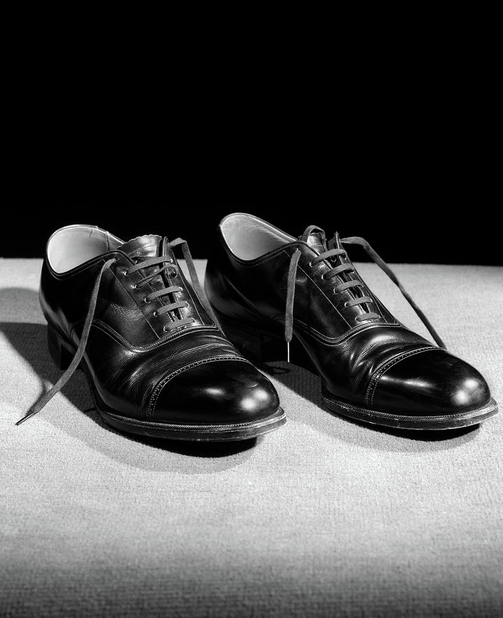 1930s Pair Of Black Lace Up Mens Shoes Photograph by Vintage Images - Fine  Art America