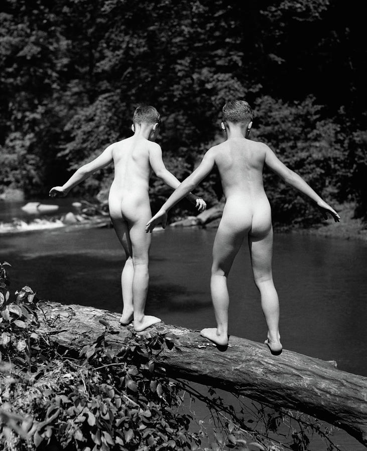 Vertical Photograph - 1930s Rear View Pair Naked Skinny- by Vintage Images