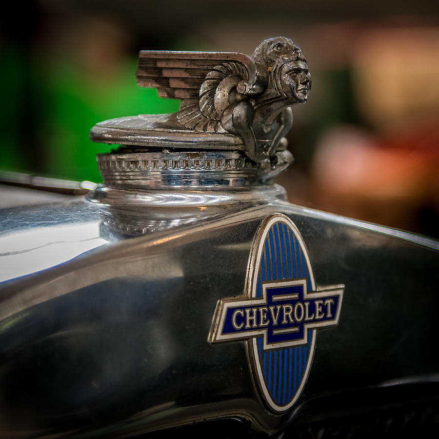 1931 Chevrolet Emblem Photograph by Paul Freidlund