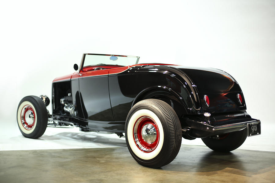 1932 Ford Deuce Roadster Photograph by Gianfranco Weiss