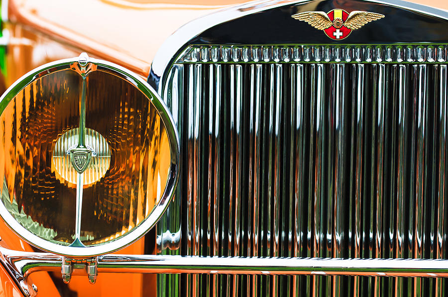 1933 Hispano-Suiza J12 Vanvooren Coupe Grille Emblem Photograph by Jill Reger