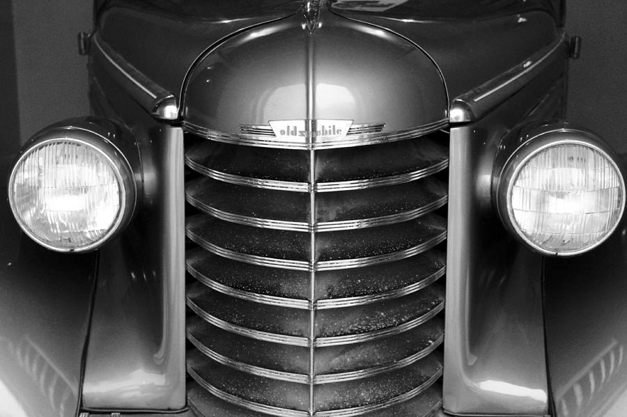 1937 Oldsmobile Six Photograph by Wendy Gertz