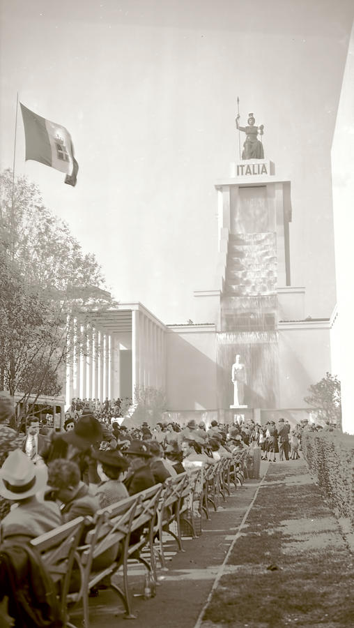 1939 Worlds Fair Italia Photograph