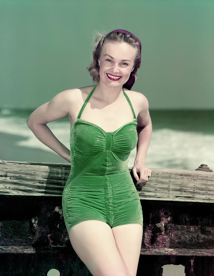 1940s woman portrait