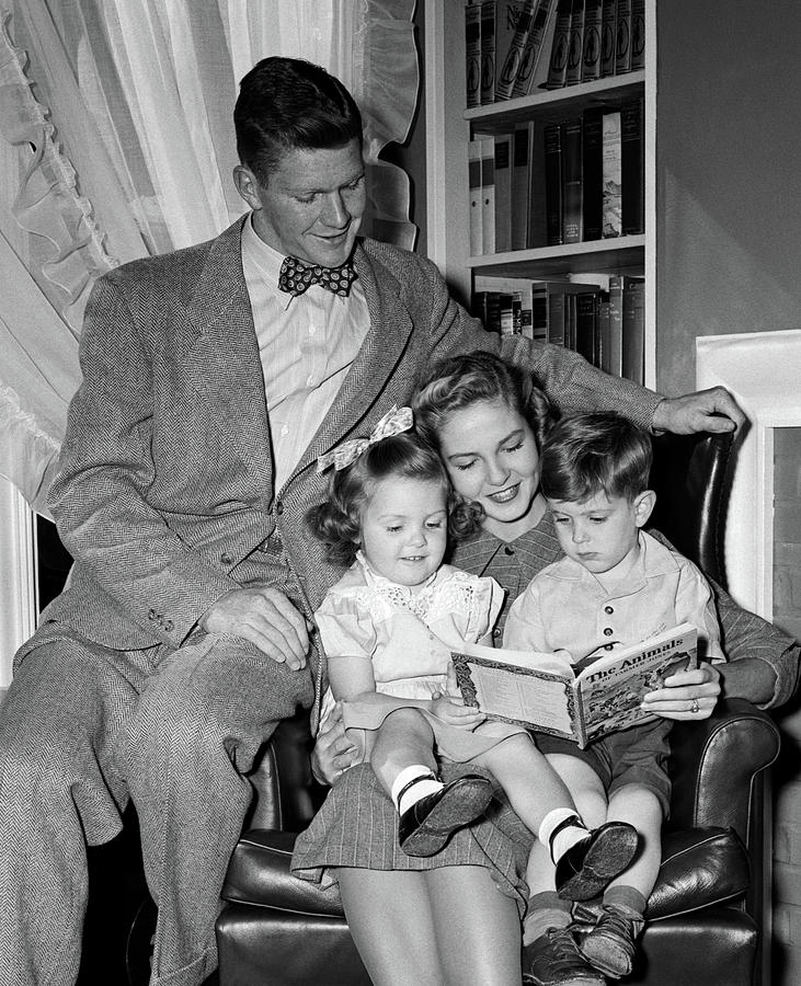 1940s Proud Man Father Watching Woman Photograph by Vintage Images ...