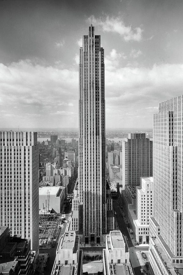 1940s Rockefeller Center Rca Building Photograph by Vintage Images - Pixels