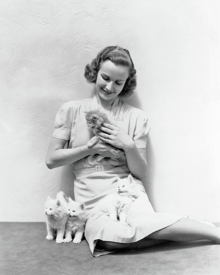 1940s Smiling Woman With Five Persian Photograph by Animal Images ...