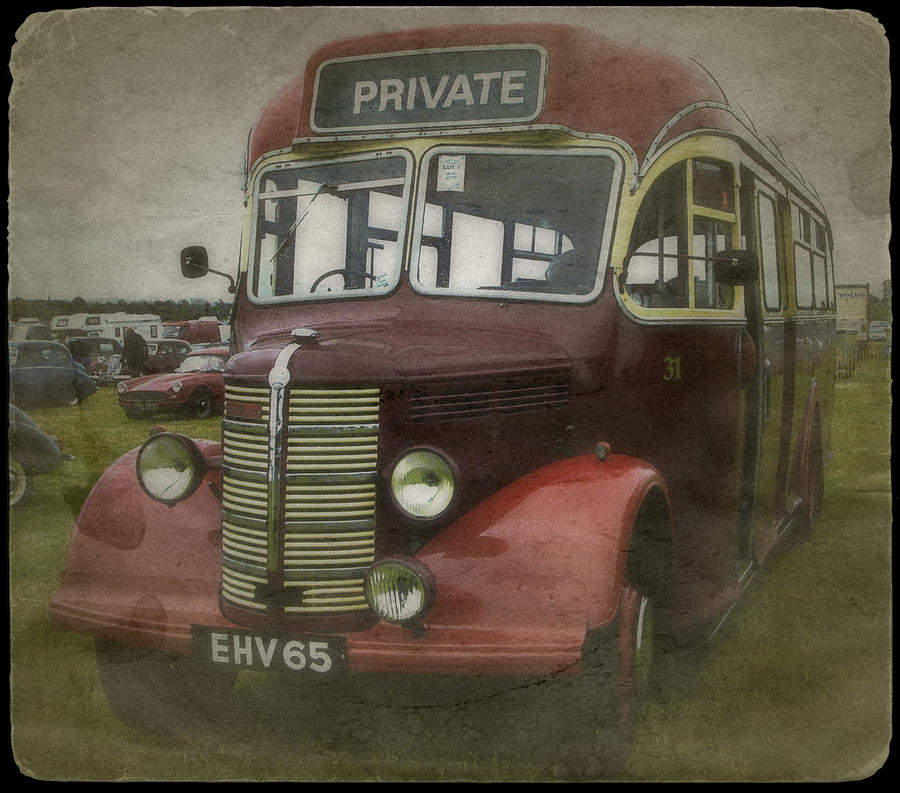 1940s Vintage Bus Photograph by John Colley