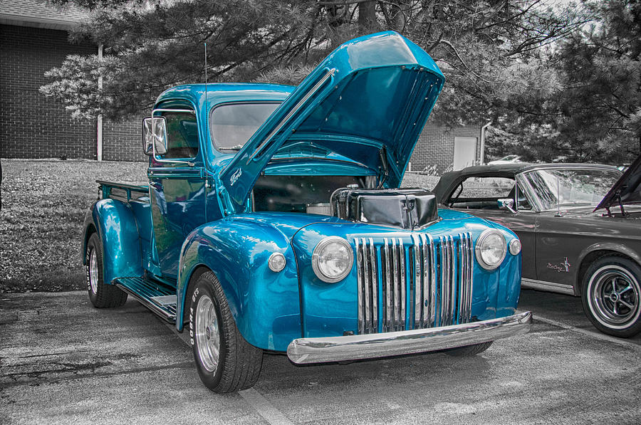 Transportation Photograph - 1946 Ford Pickup by Guy Whiteley