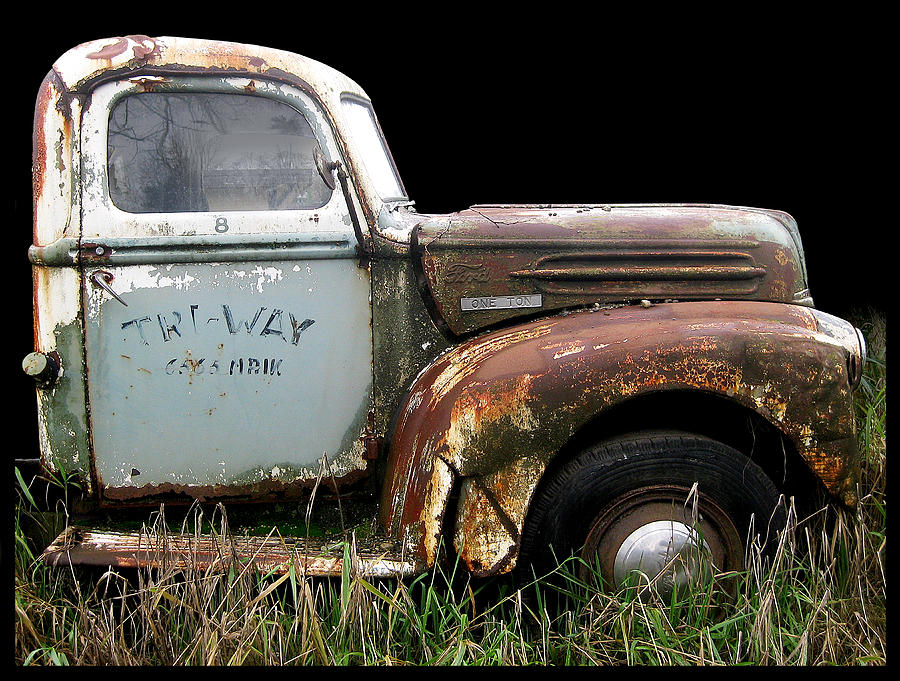 1947 Ford - Triway Photograph by Larry Hunter