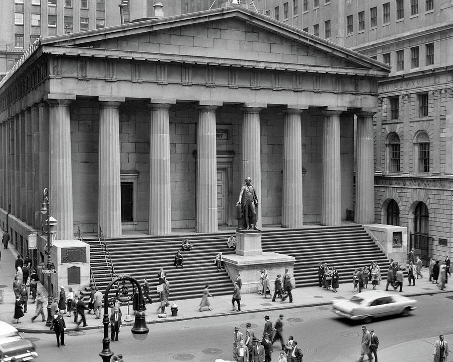 George Washington Photograph - 1950s 1958 Wall Street Federal Hall by Vintage Images