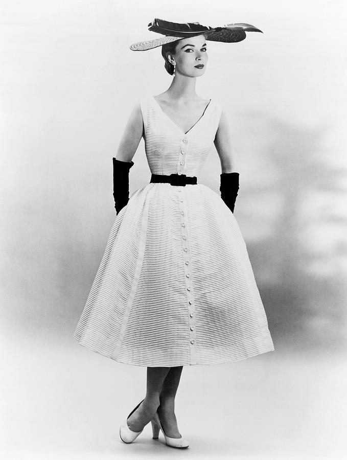 1950s Fashion Photograph by Underwood Archives