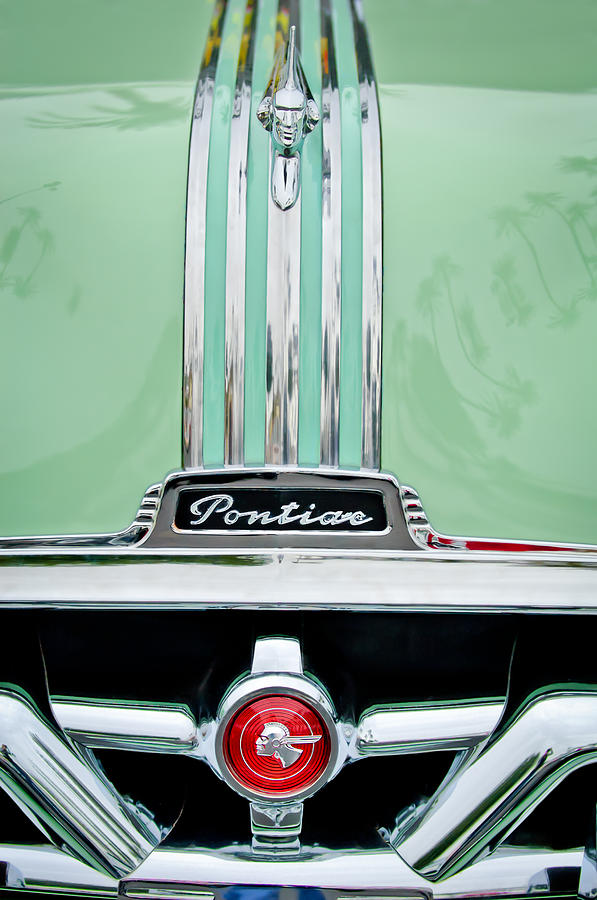1951 Pontiac Streamliner Hood Ornament - Emblem Photograph by Jill Reger