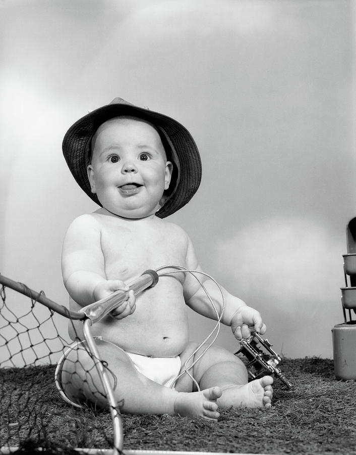 https://images.fineartamerica.com/images-medium-large-5/1960s-baby-girl-wearing-fishing-hat-vintage-images.jpg