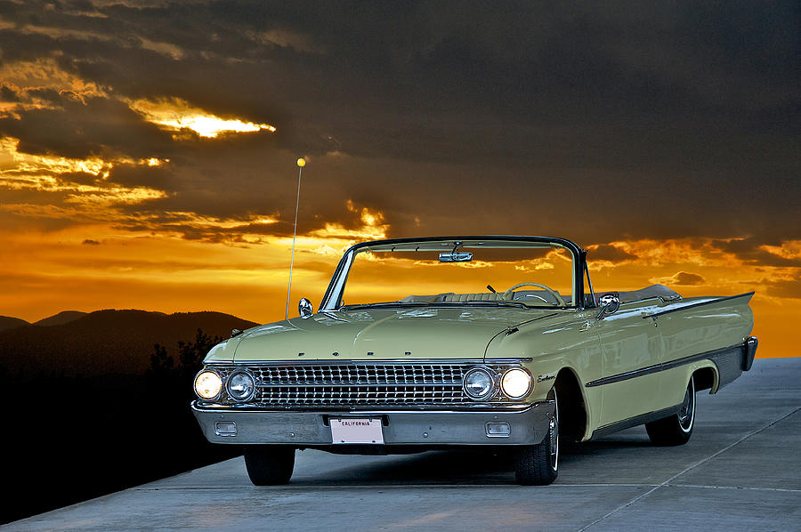 1961 Ford Galaxie Starliner Convertible Photograph by Dave Koontz