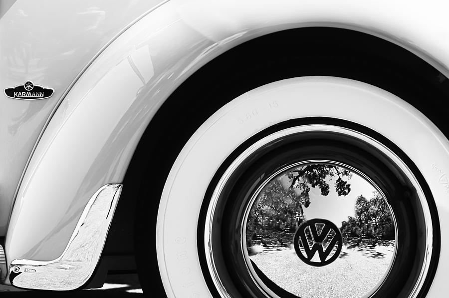 1962 Volkswagen VW Beetle Cabriolet Wheel Emblem Photograph by Jill Reger