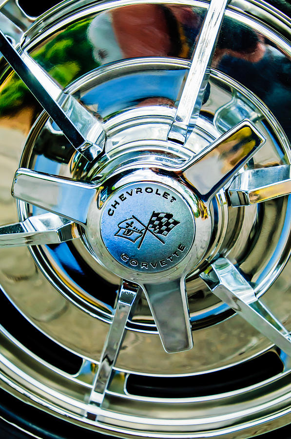 Transportation Photograph - 1963 Chevrolet Corvette Split Window Wheel Emblem -478c by Jill Reger