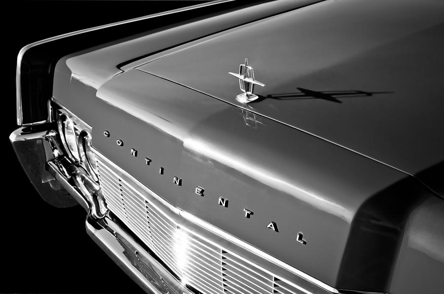 Black And White Photograph - 1967 Lincoln Continental Hood Ornament - Emblem -646bw by Jill Reger