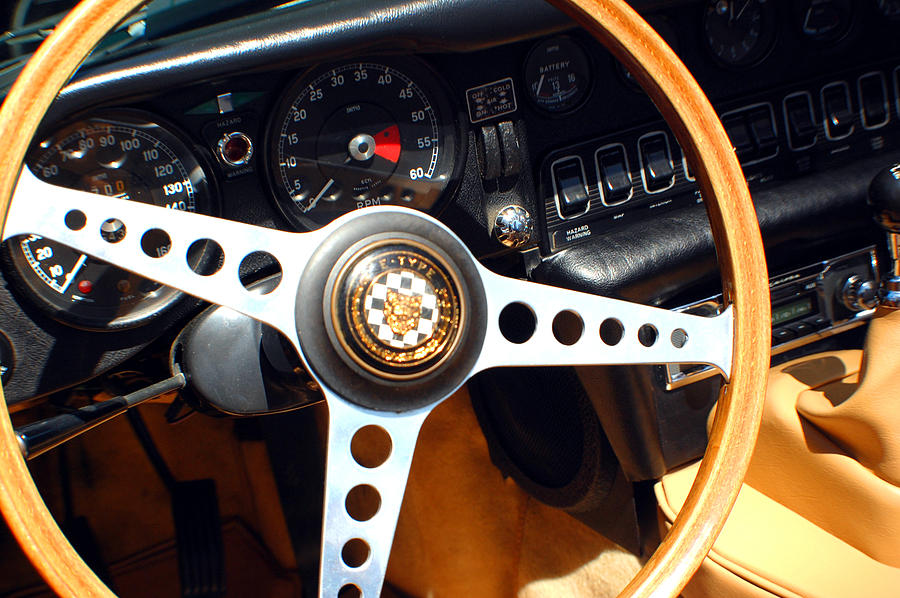 e type jaguar steering wheel