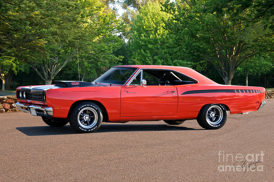 1969 Plymouth Roadrunner Photograph by Dave Koontz