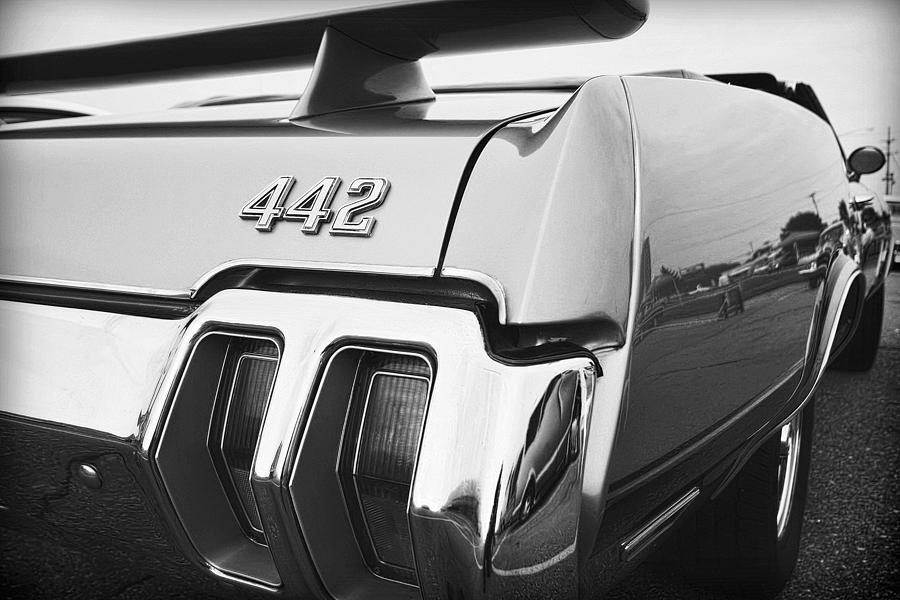 Detroit Photograph - 1970 Olds 442 Black and White by Gordon Dean II