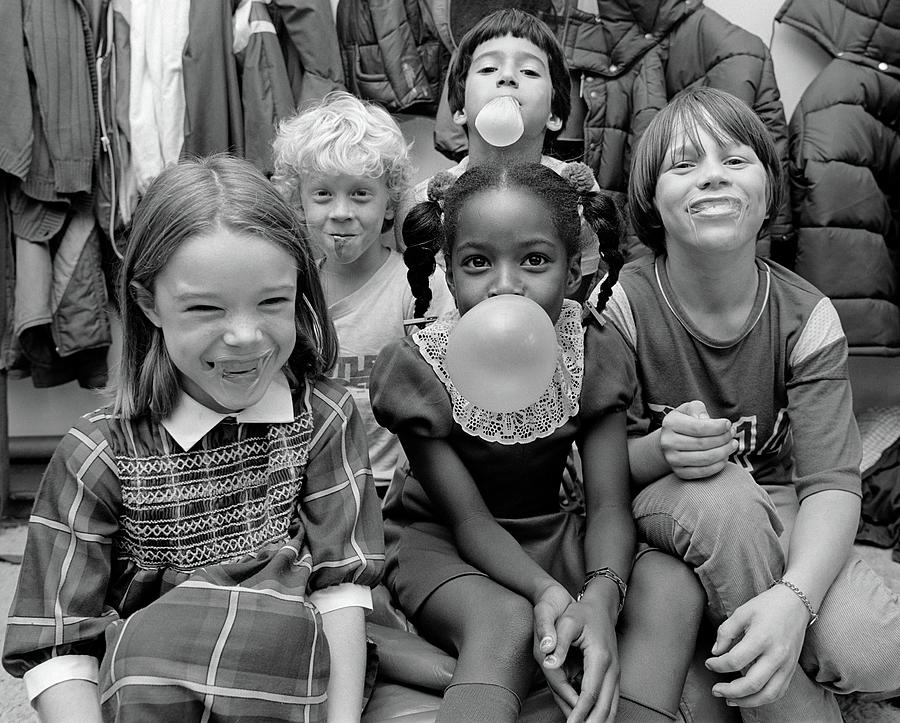 1970s 1980s Group Of Five Children Photograph by Vintage Images - Fine Art America