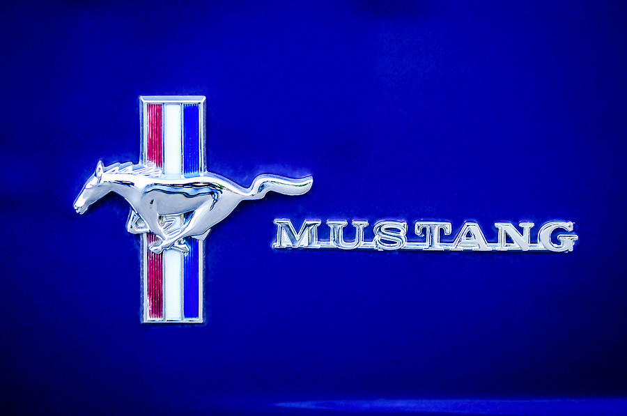 Car Photograph - 1971 Ford Mustang Boss 351 Emblem by Jill Reger