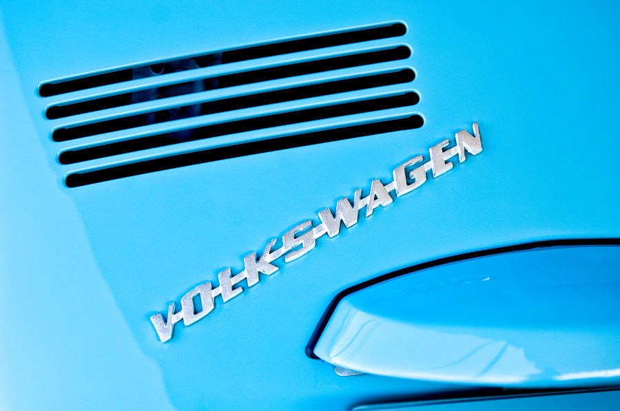 1971 Volkswagen VW Beetle Emblem Photograph by Jill Reger