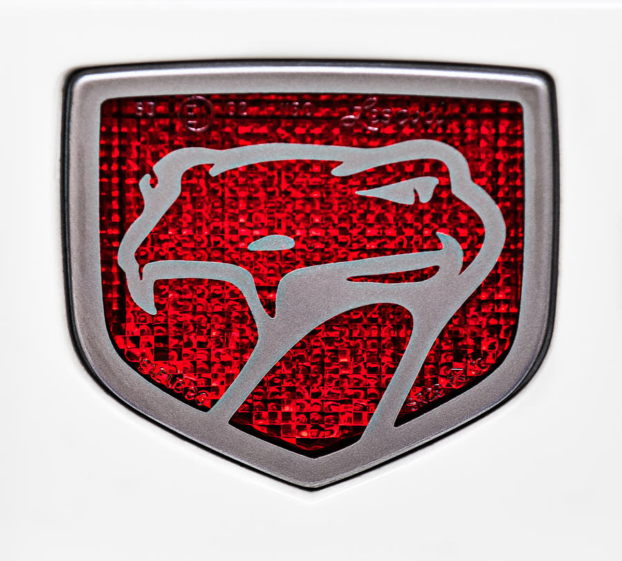 viper car logo