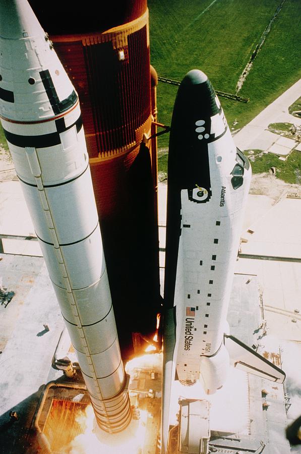 atlantis space shuttle 1985