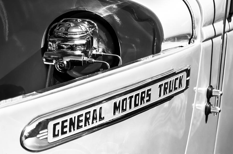 Black And White Photograph - 1940 GMC Pickup Truck Emblem #2 by Jill Reger
