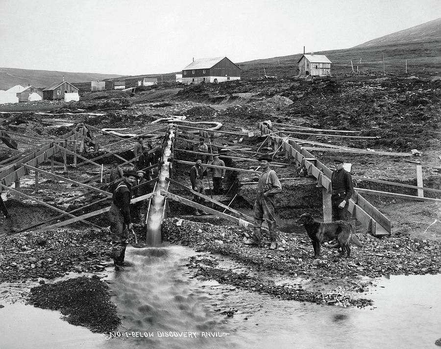 Alaska Mining, 1916 #2 Photograph by Granger
