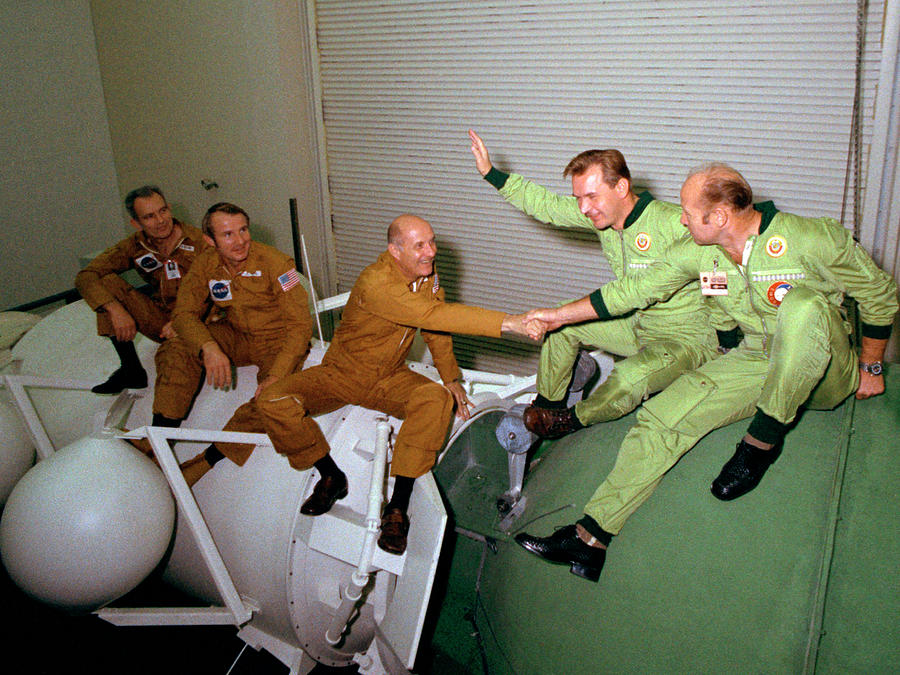 Apollo Soyuz Test Project Crew Training #2 Photograph by Nasa