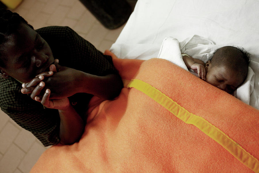 Baby With Atresia #2 Photograph by Science Photo Library Baby With Atresia #2 Photograph by Science Photo Library
