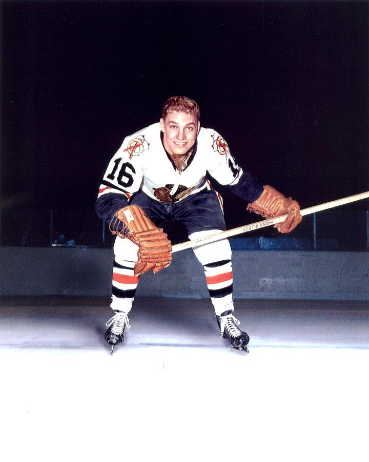 Bobby Hull Photograph - Bobby Hull #2 by Retro Images Archive