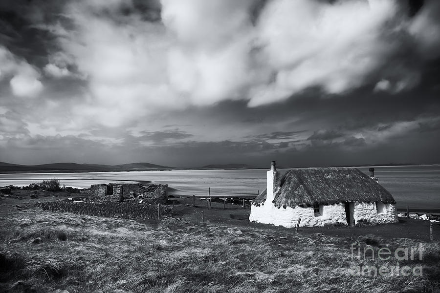 Building Cottage Thatched White Walls 2 Photograph By Hugh Mckean Pixels Building Cottage Thatched White Walls 2 Photograph By Hugh Mckean Pixels