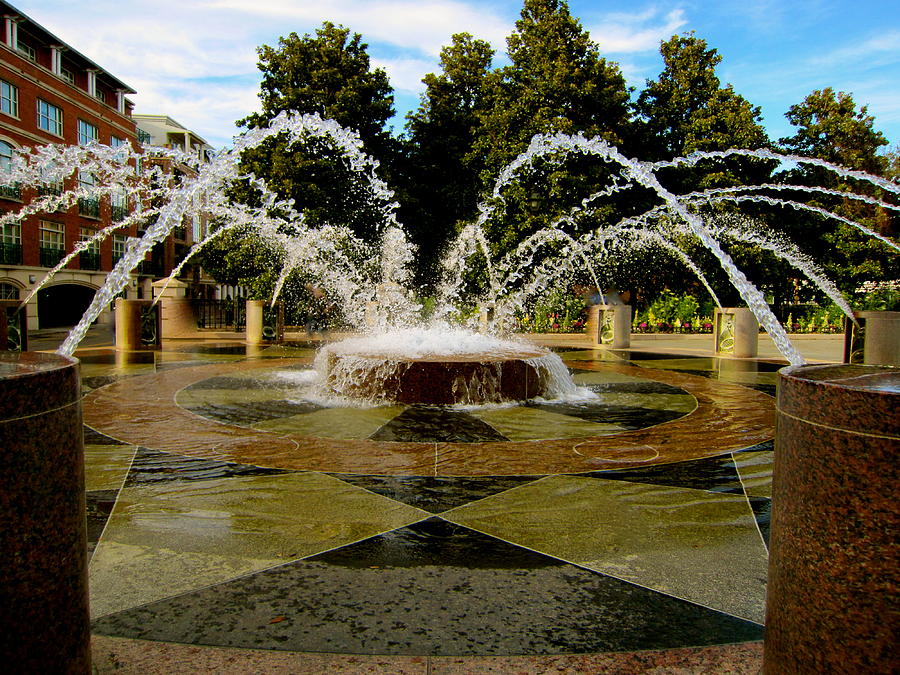 Charleston fountain #2 Photograph by Alan Metzger