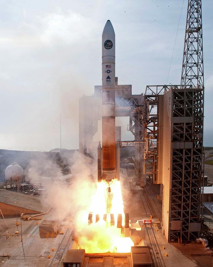 Delta Iv Rocket Launch Photograph by National Reconnaissance Office ...