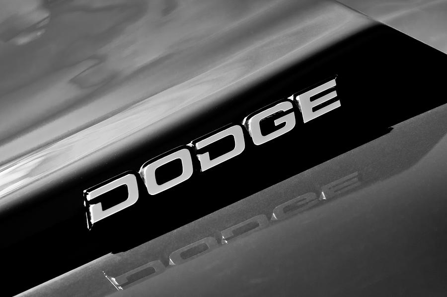 Dodge Charger Hemi Emblem