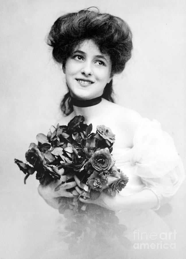 Evelyn Nesbit, American Model #2 Photograph by Science Source
