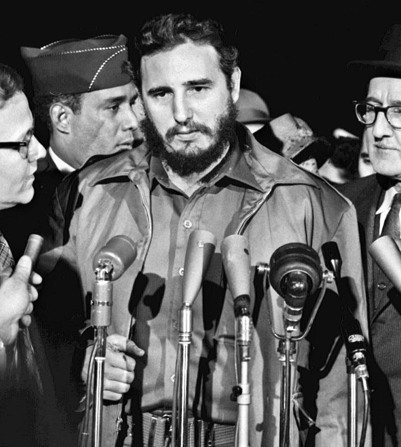 Fidel Castro (1926-2016) #2 Photograph by Granger