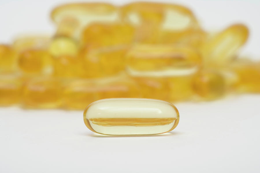 Fish Oil Capsules #2 Photograph by Science Photo Library Fish Oil Capsules #2 Photograph by Science Photo Library