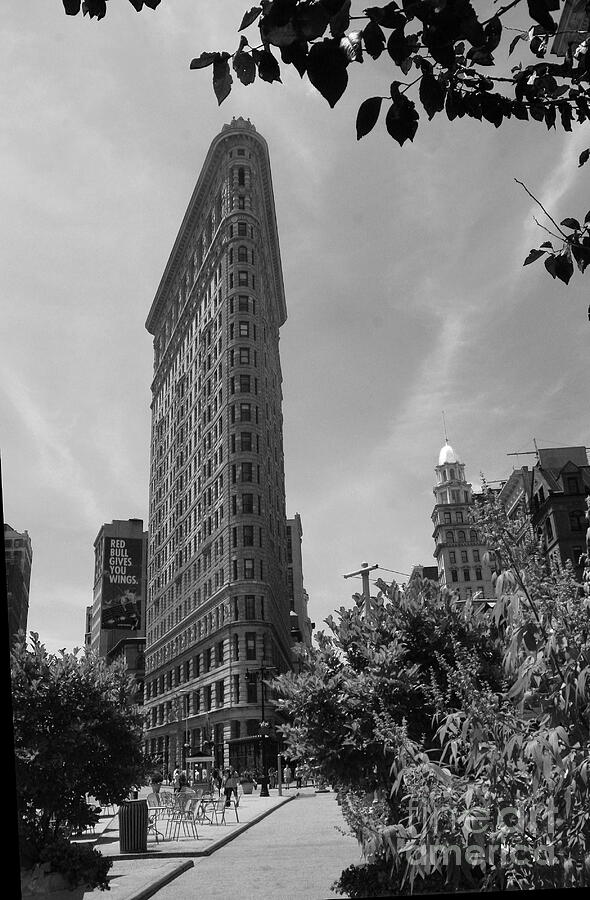 Nature Photograph - Flatiron Building Manhattan  by Christiane Schulze Art And Photography