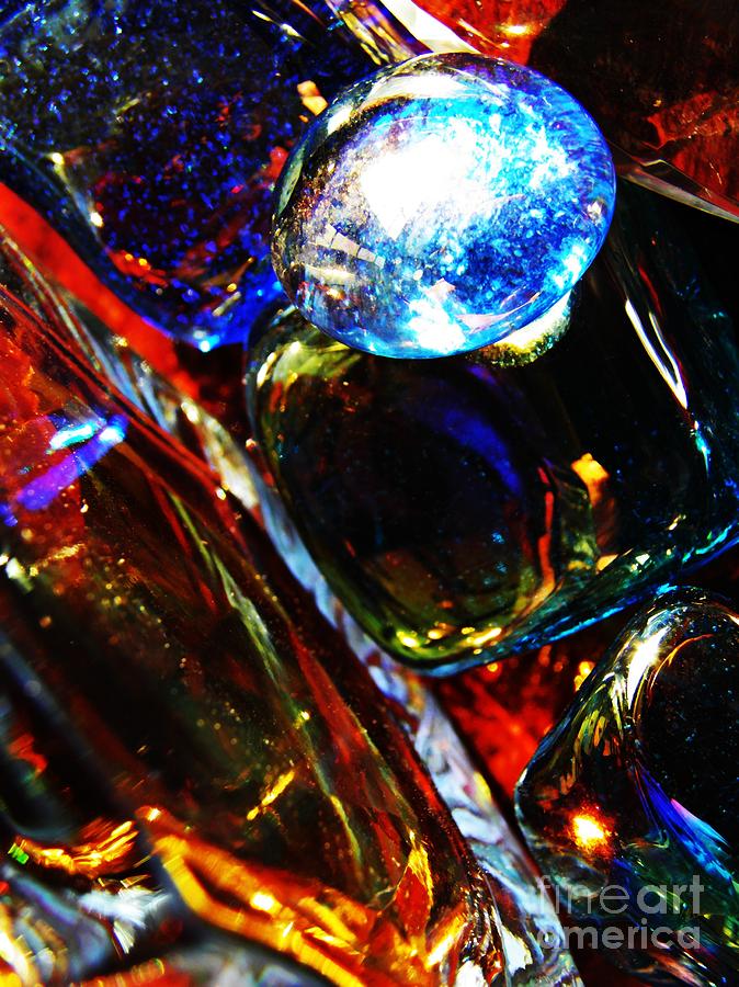 Abstract Photograph - Glass Abstract 683 by Sarah Loft