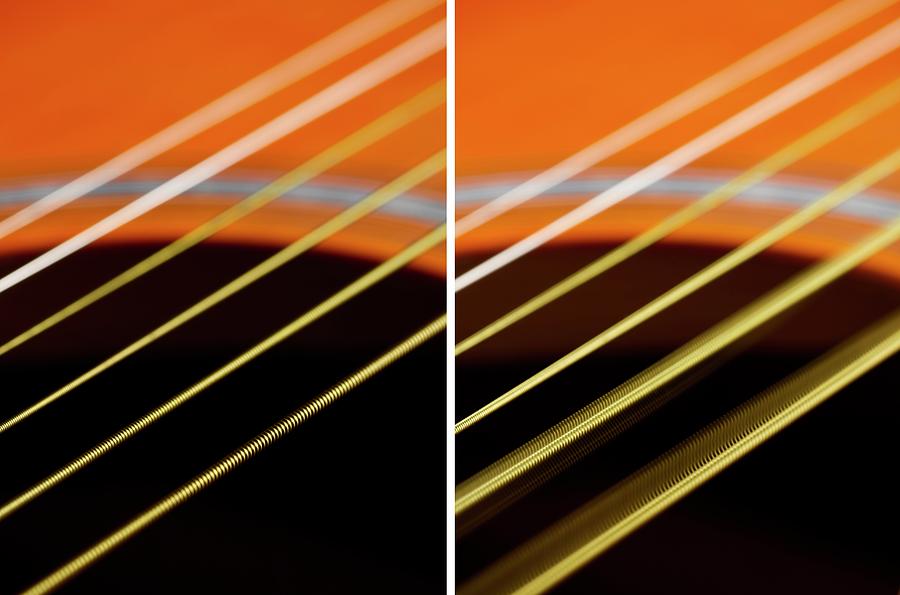 Guitar Strings At Rest And Vibrating #2 Photograph by Science Photo Library