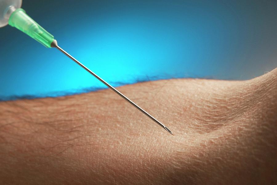 Injection #2 Photograph by Steve Horrell/science Photo Library
